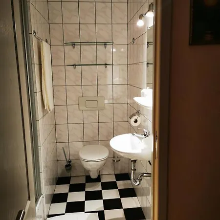 Apartment In Einem Alten Lontzen