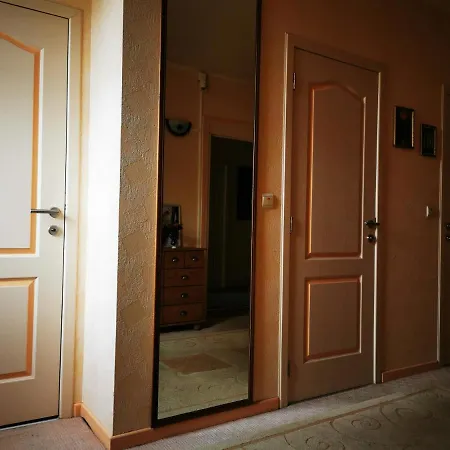 In Einem Alten Apartment Lontzen