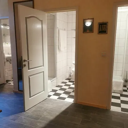 Apartment In Einem Alten *